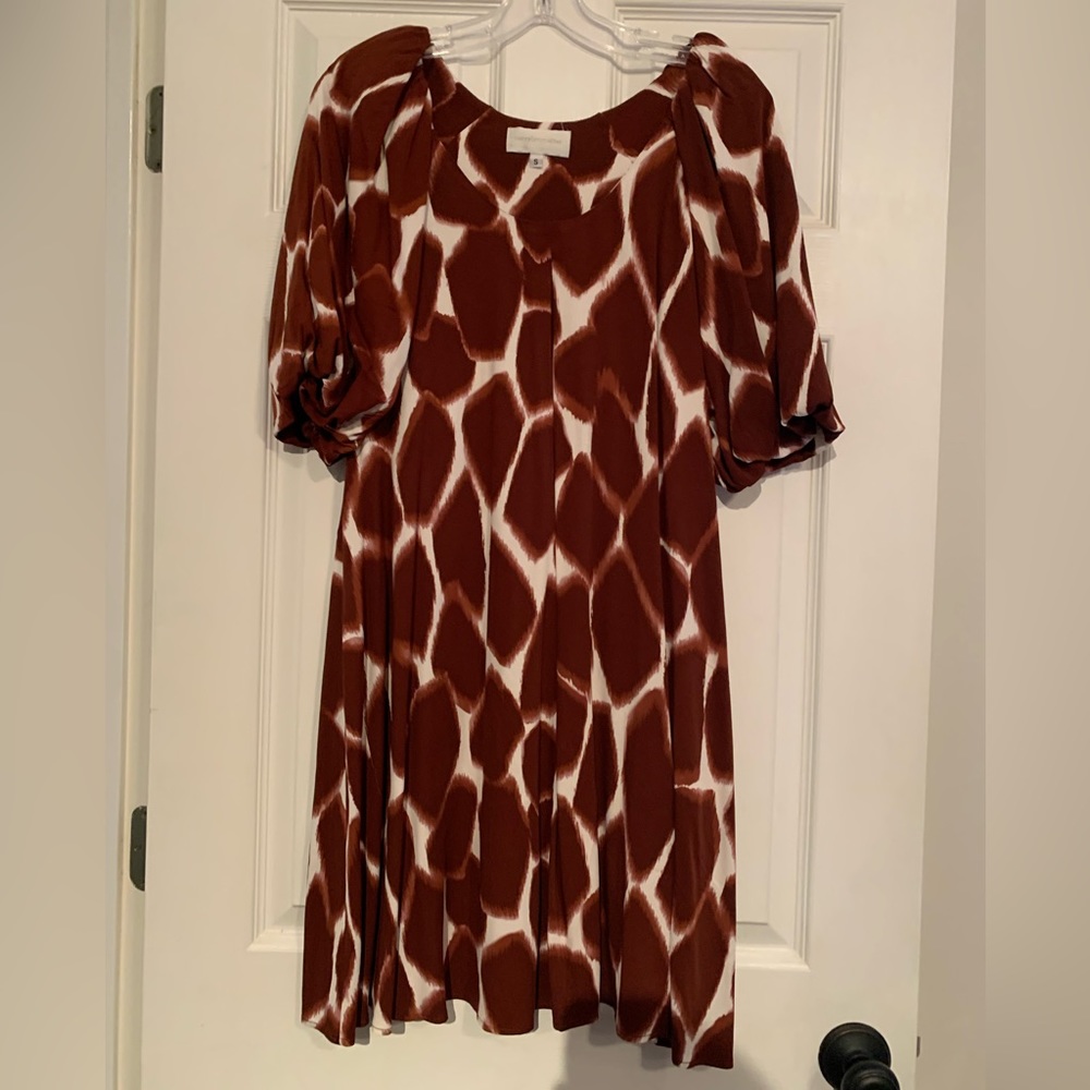Maroon spotted dress with puff sleeves